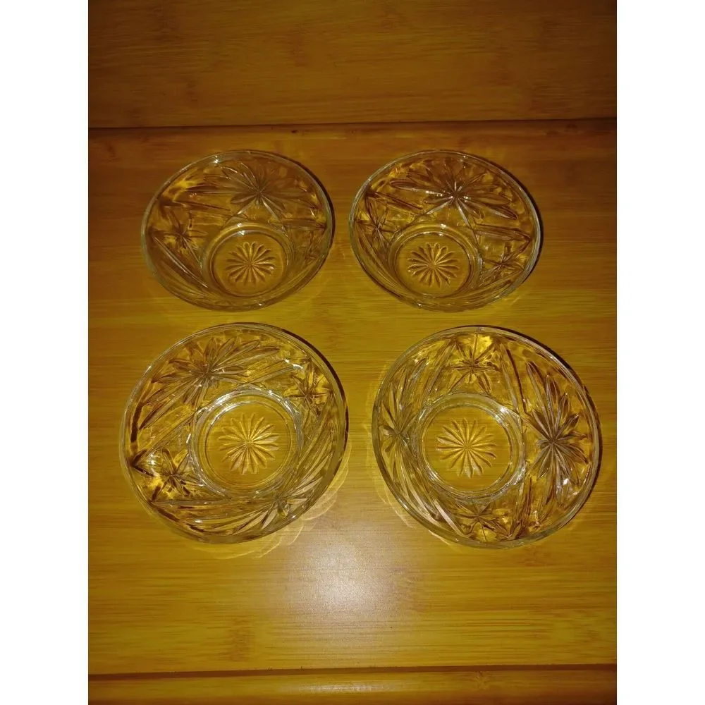 Set‎ Of 4 Anchor Hocking Clear Glass Berry Bowls 4